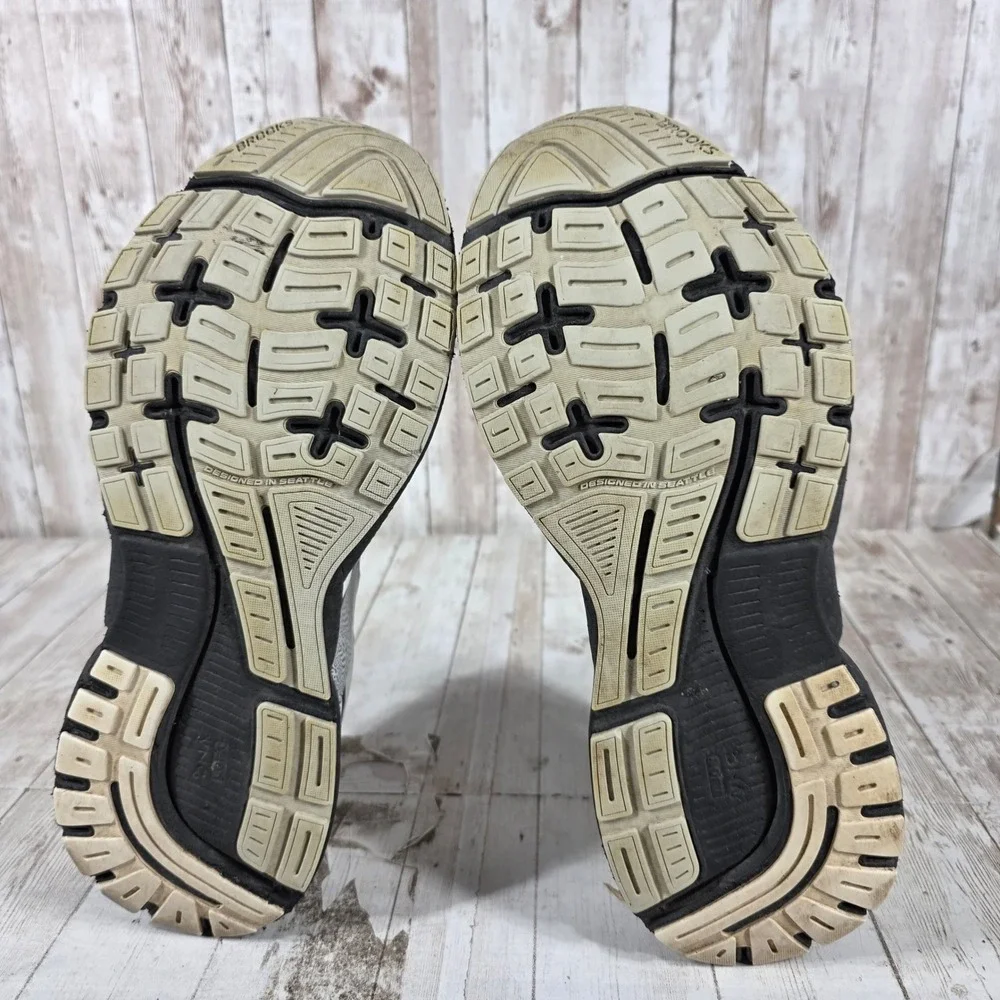 Brooks Trace 3 Womens Running Shoes White Grey Black Size 10 Medium B